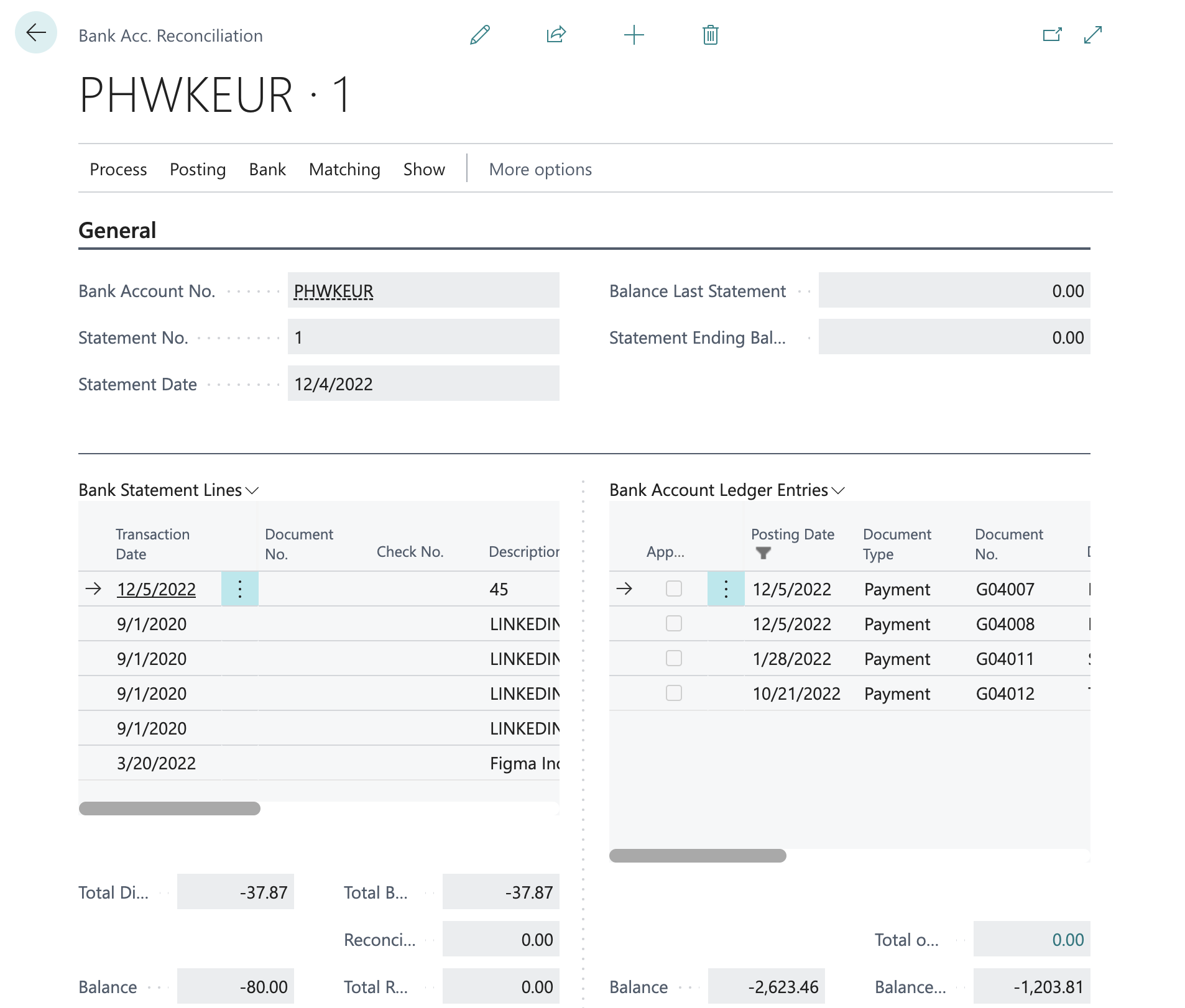Bank account reconciliation page in MS Business Central with the bank statement lines and the bank account ledger entries.