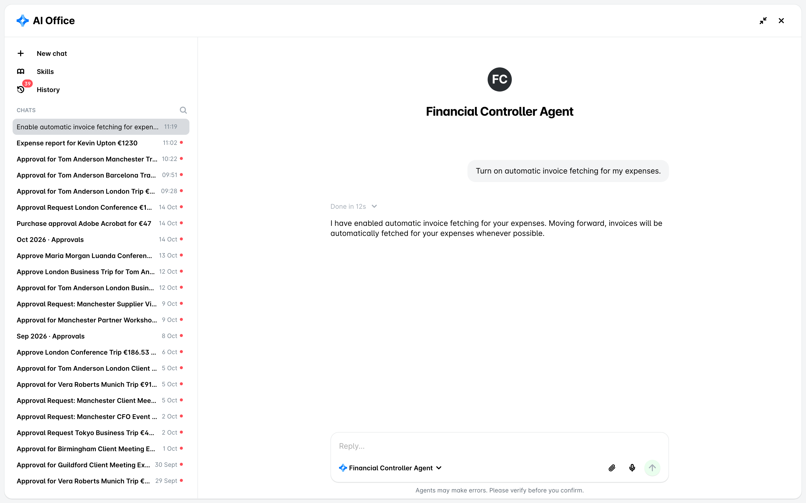 AI Office a pantalla completa con un chat en el que el Financial Controller Agent confirma que ha activado la recuperación automática de facturas.